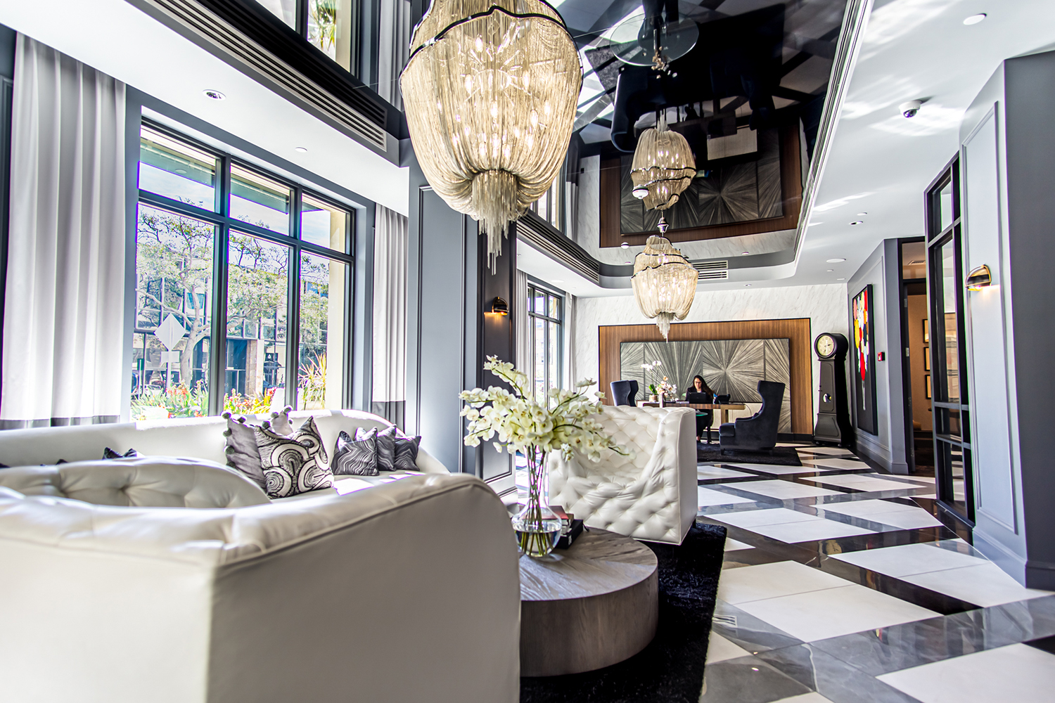 ICON Apartments St. Pete